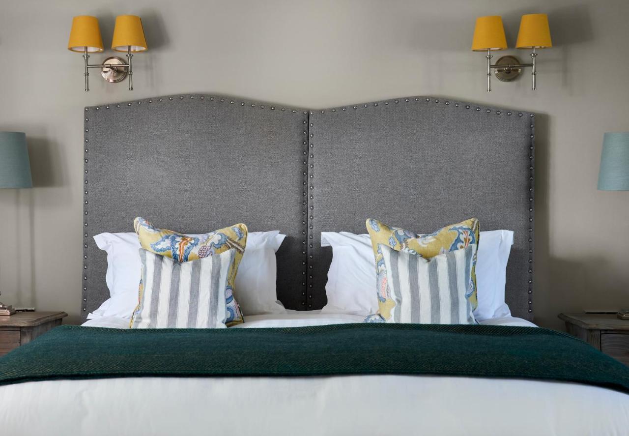 The Montagu Arms Hotel Beaulieu Bagian luar foto