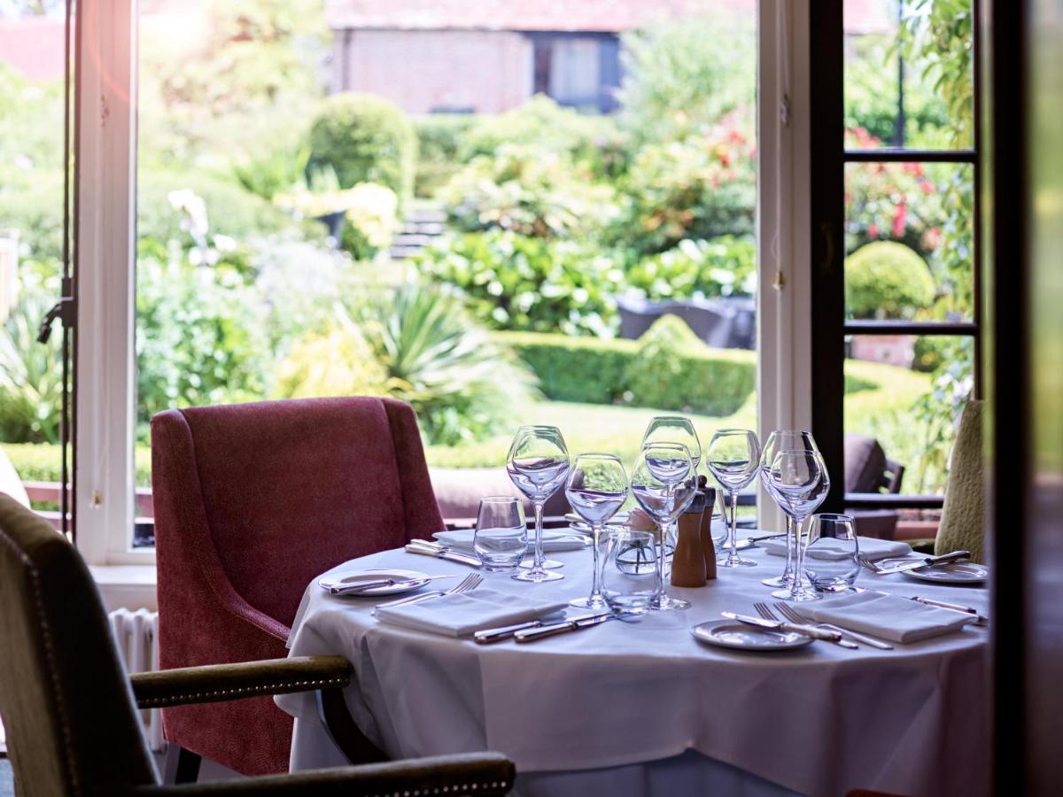 The Montagu Arms Hotel Beaulieu Bagian luar foto