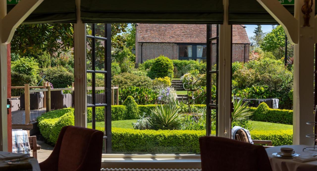 The Montagu Arms Hotel Beaulieu Bagian luar foto